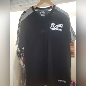 Ecko Unlimited Men's L tee